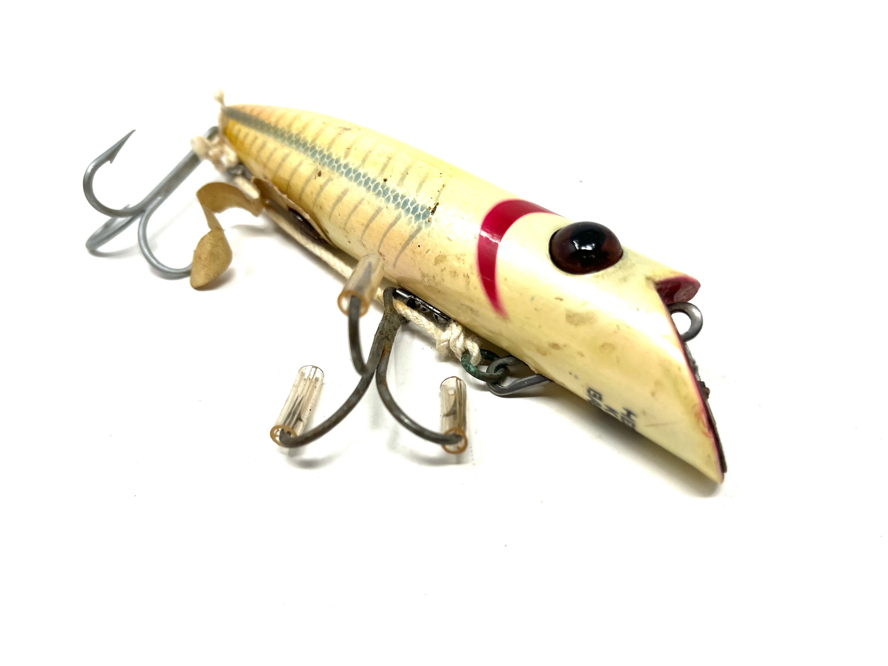 Heddon King Basser Fishing Lure With Glass Teddy Bear Eyes Heddon King Basser Fishing Lure With Glass Teddy Bear Eyes