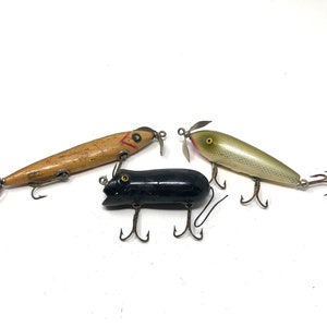 3 Vintage Shakespeare and Paw Paw Fishing Lures / Antique Lures Shakespeare  / Vintage Lures Paw Paw -  Singapore