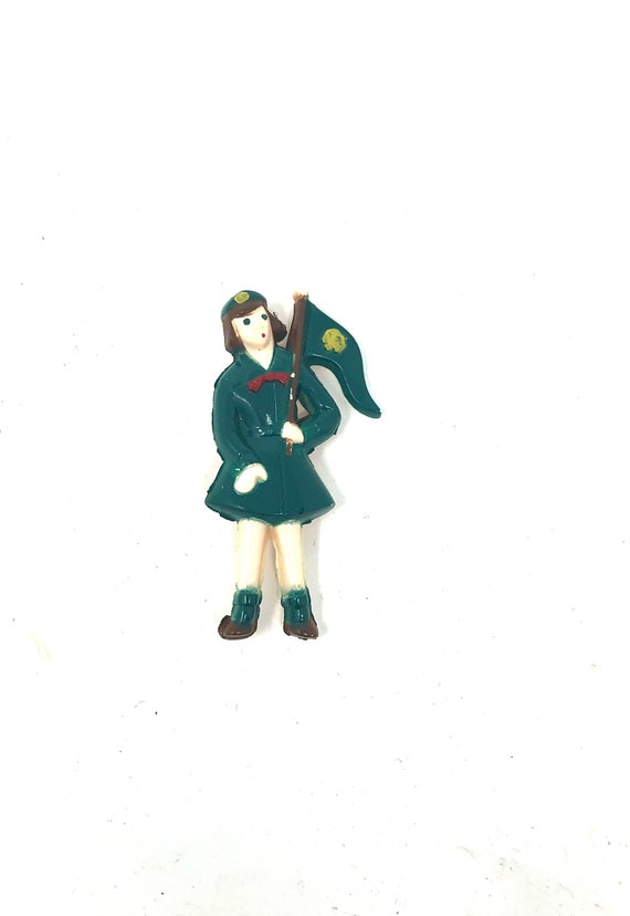 Vintage Girl Scout Figure Brooch / Antique Girl Sc