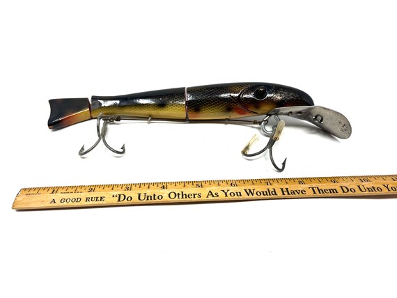 fishing buddy classic lure Chaos Tackle Dirdy "B" Three-Section Cedar Topwater Guide's Choice Pro Shop The Agile Tight Nomad Tackle Freshwater Lures Sampler