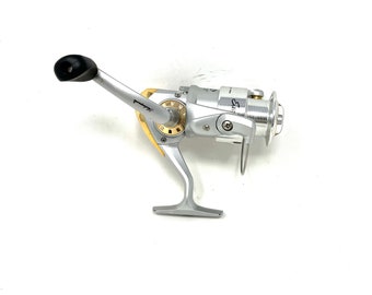 Vintage ZEBCO 33 Fishing Reel and 1 ZEBCO 202 Reel