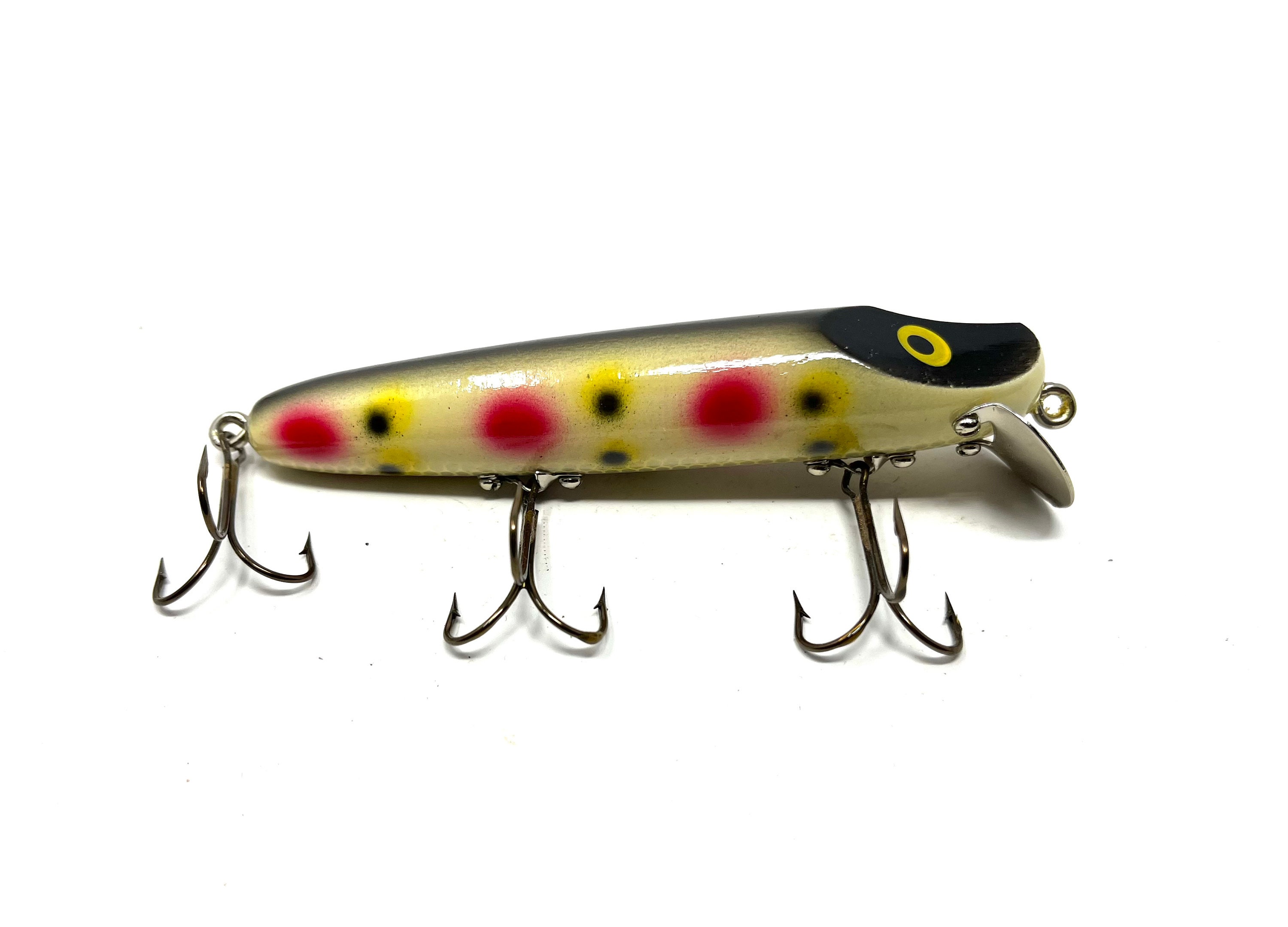 Vintage Lucky Strike Pikie Lure in Strawberry Finish Unfished