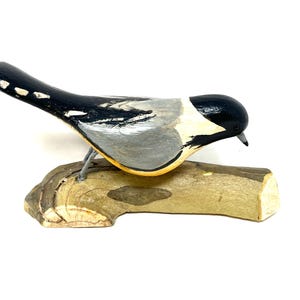 Carved Black-capped Chickadee Wall Mount / Carved Bird Statue / Black-capped Chickadee Carved / Chickadee Carving / Jim Slack Wood Carving