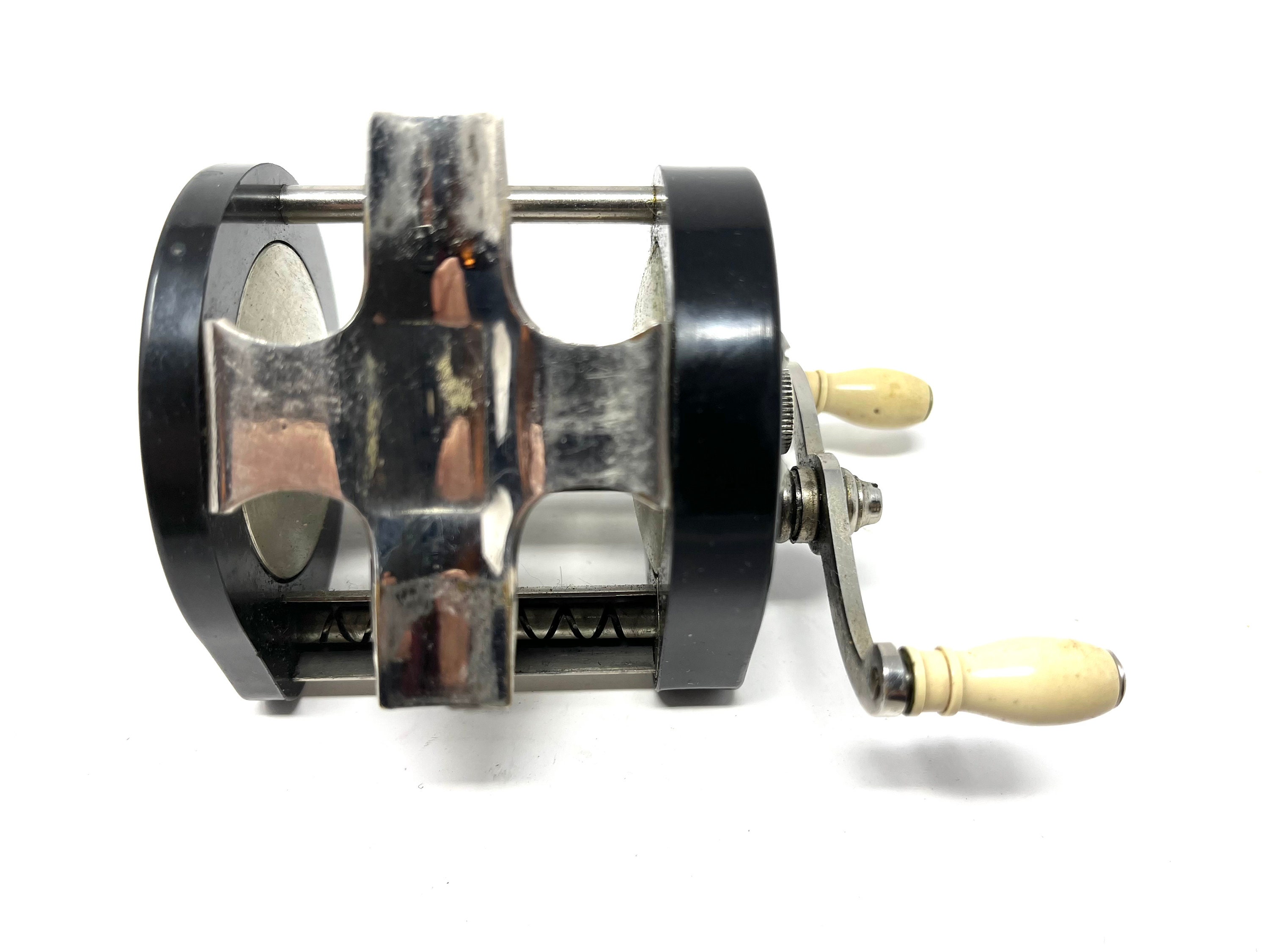 Moulinet de pêche vintage A.F. Meisselbach Mfg. Co
