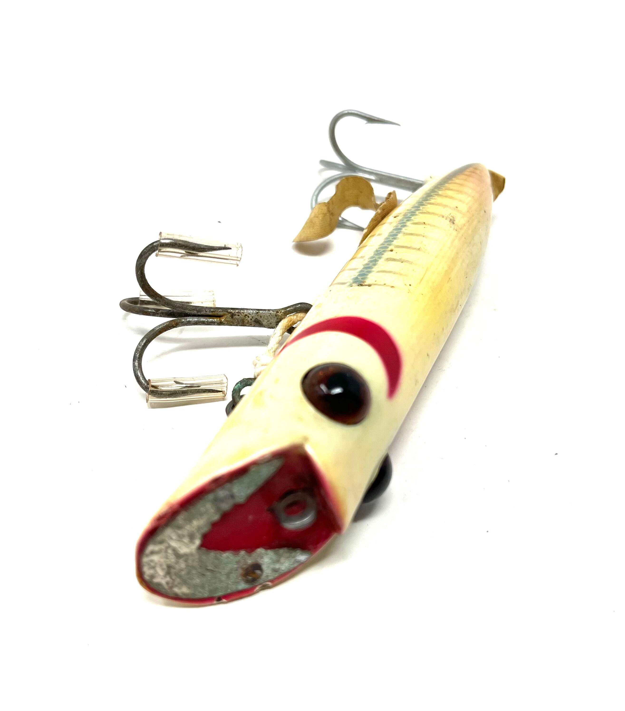 Heddon King Basser Fishing Lure With Glass Teddy Bear Eyes Heddon King Basser Fishing Lure With Glass Teddy Bear Eyes