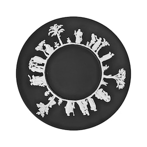 WEDGWOOD Jasperware Handcrafted Black Shallow Plate (23.5cm)