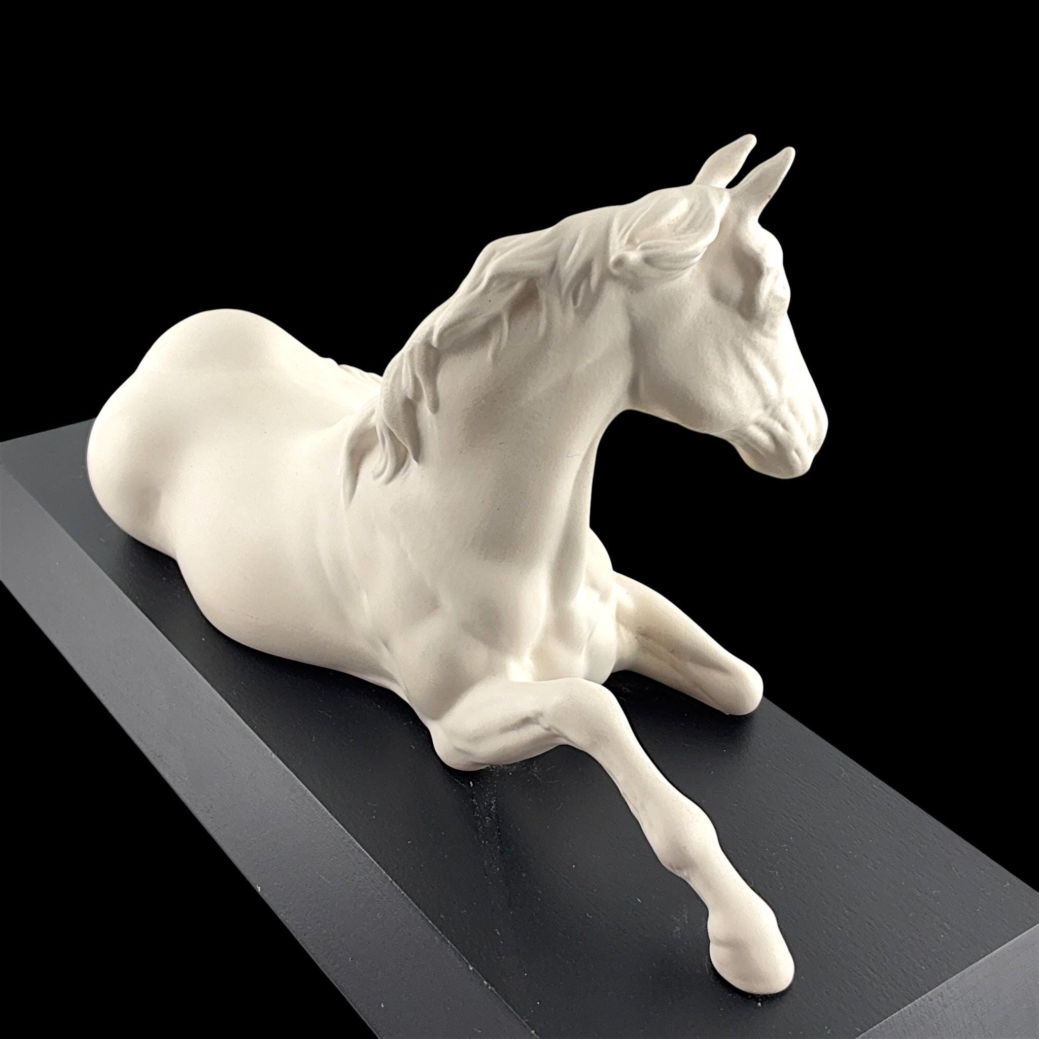 Jeune cavalier et cheval personnages miniatures pour enfants