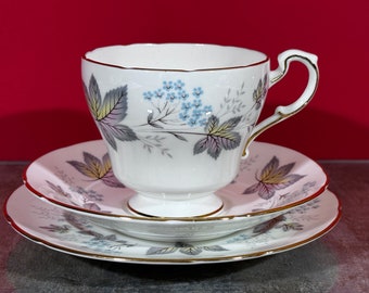 Vintage '60s Majesty the Queen Manufacturers PARAGON Teacup