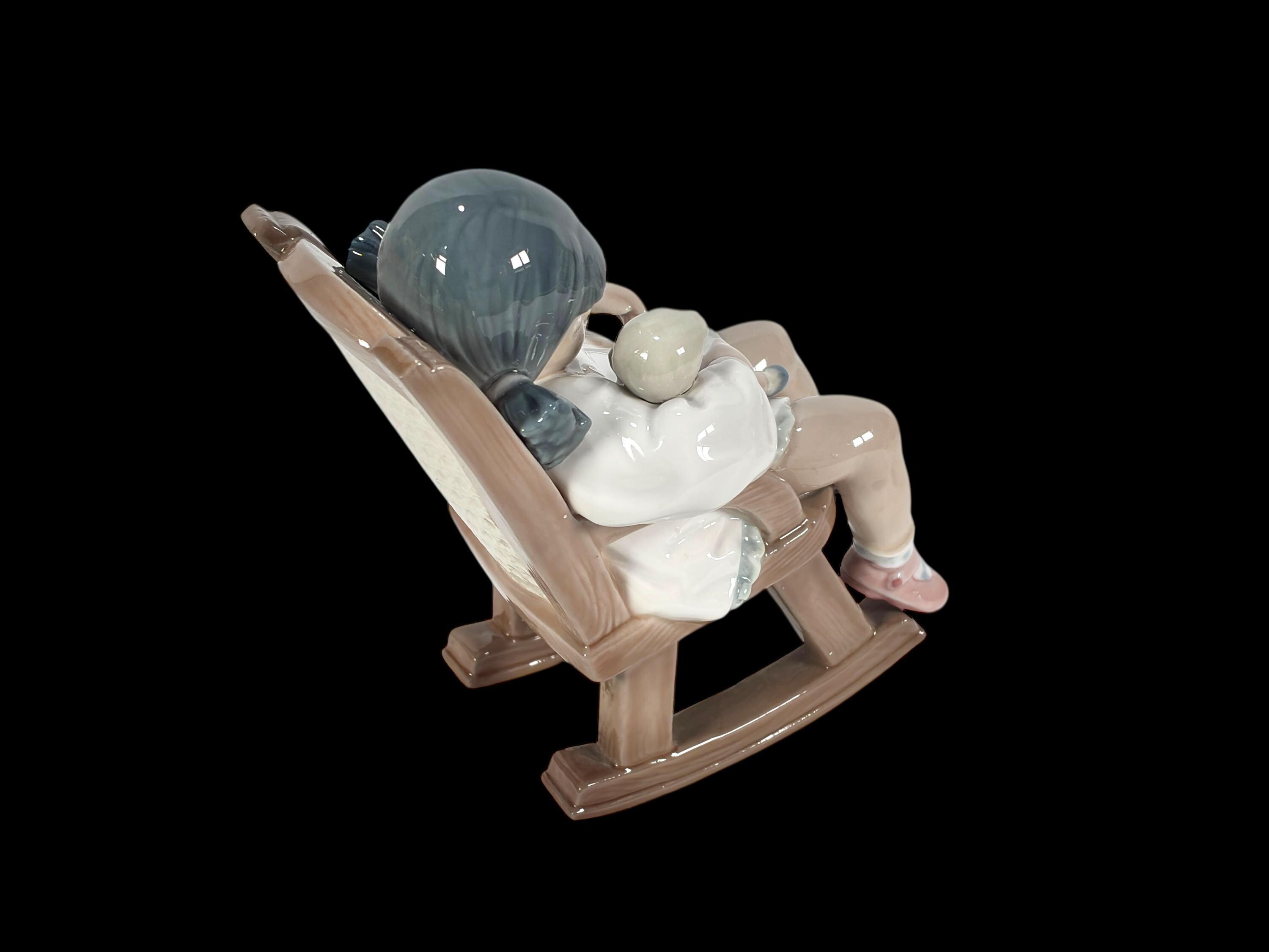 cute❤️リヤドロおひるね　5448 Girl In Rocking Chair LLADRO Porcelain Figurine , Little Girl Sleeping in a Rocking