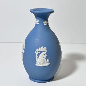WEDGWOOD Jasperware Pale Blue Bud Vase '69