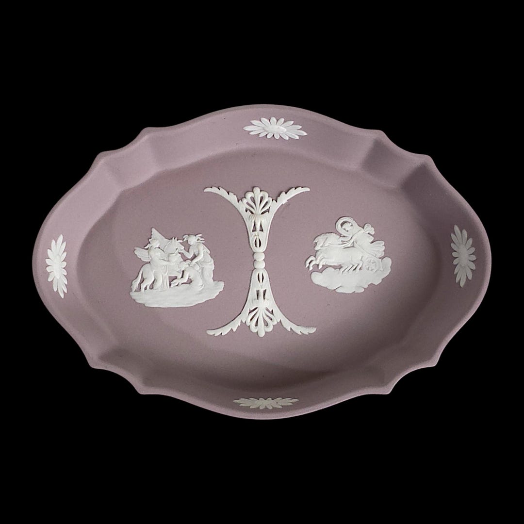 Wedgwood Jasperware Handcrafted Lilac / Purple Pin Dish Plate