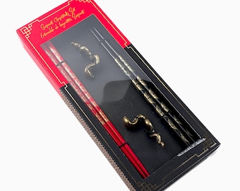 2 Pairs Wooden Chopsticks and Snake Shaped Brass Sticks Rests