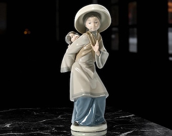 LLADRO Porcelain Figurine of Chinese Lady With Baby on Back ' My