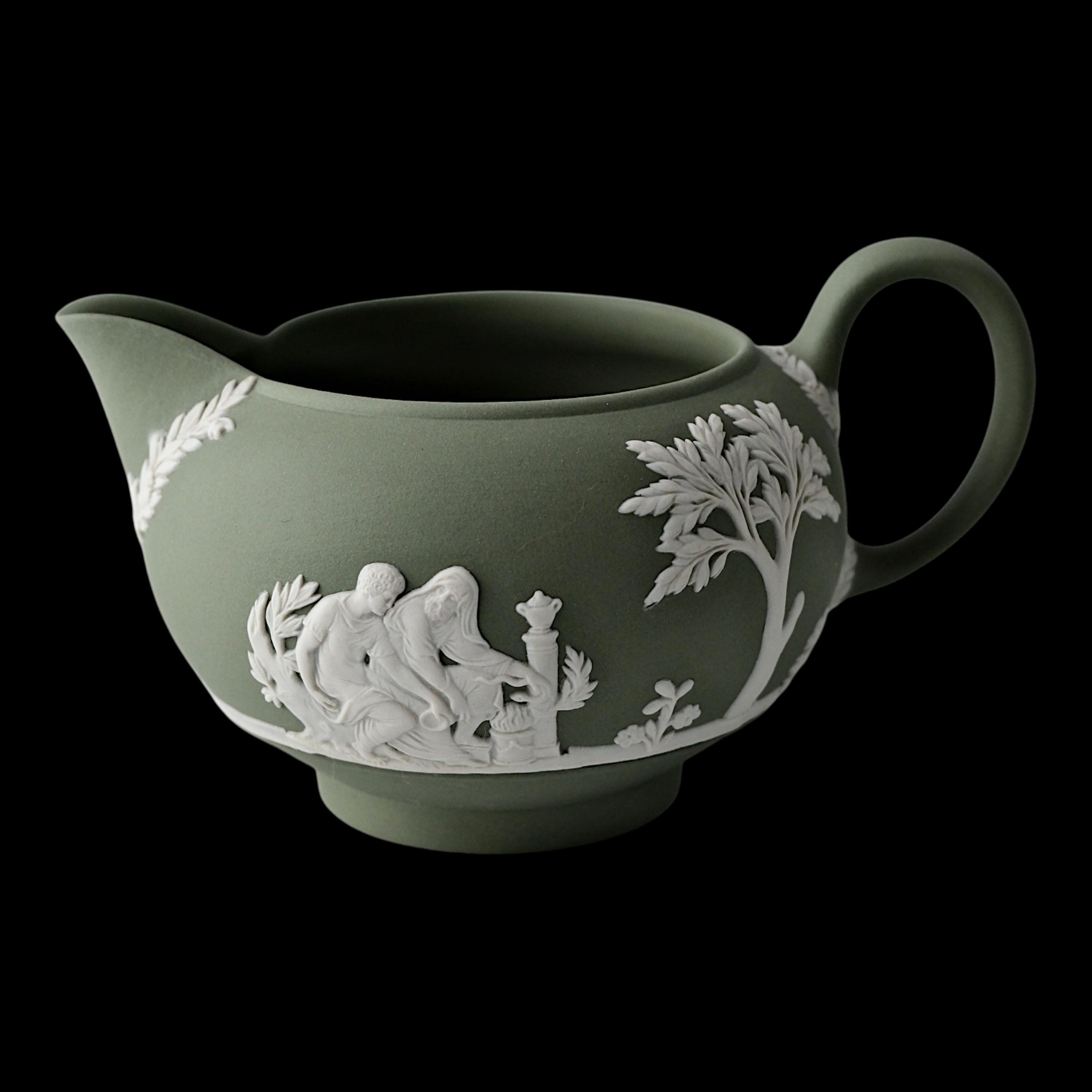 アクエリアンエイジ　No.0486 うぶめ WEDGWOOD Jasperware Handcrafted Sage Green Creamer '75 - Etsy