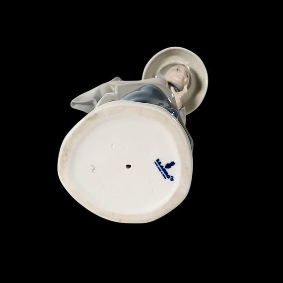 LLADRO Porcelain Figurine of Chinese Lady With Baby on Back ' My