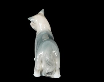 ヨークシャーテリア リャドロ 磁器 リヤドロ「ヨークシャーテリア」磁器製フィギュア、モデル8318 - Etsy 日本