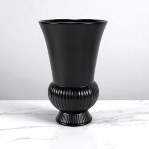 Wedgwood Ravenstone Ribbed Satin Black Etruria & Barlaston Vase