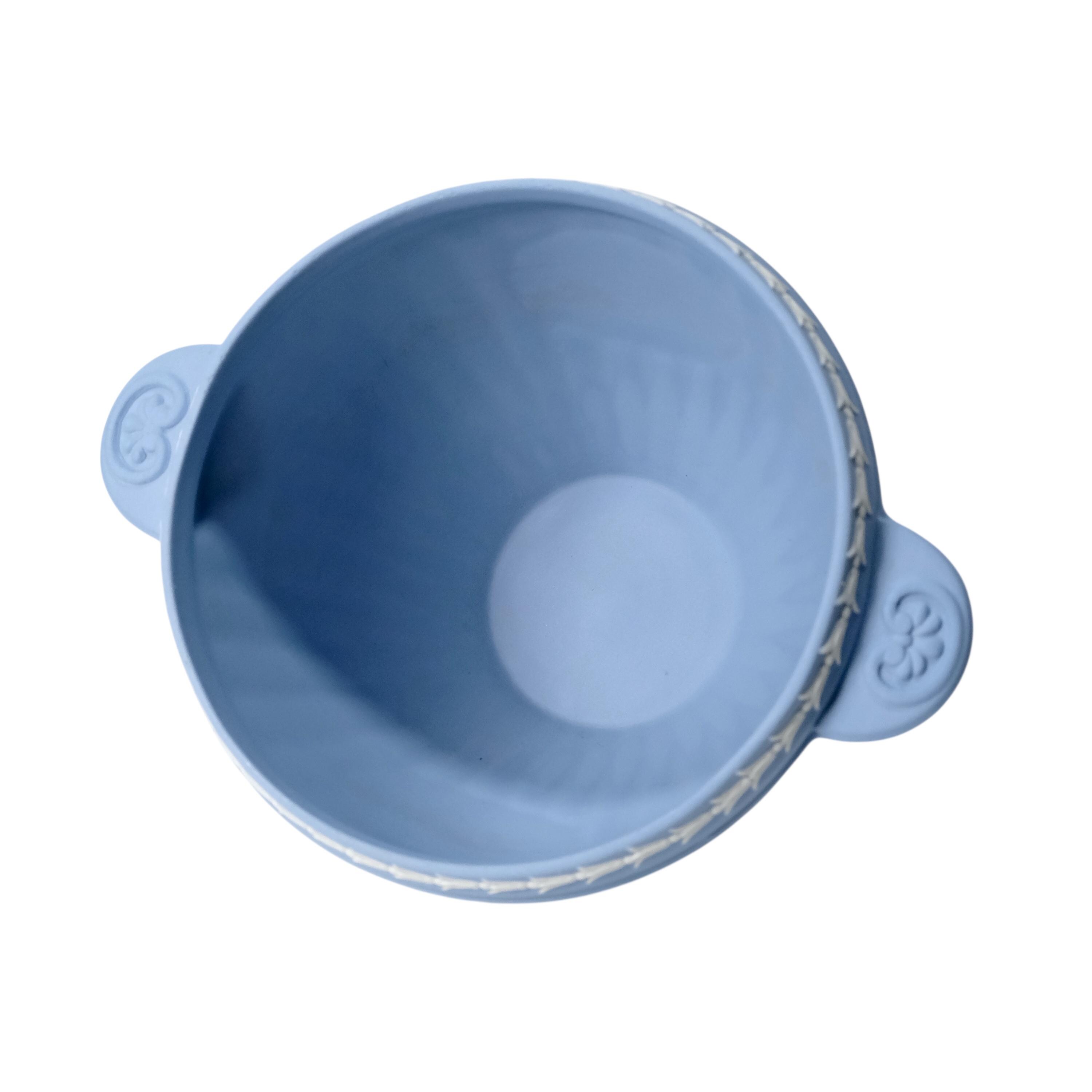 ウェッジウッド ジャスパーウェア ハンドクラフト 希少なペールブルー