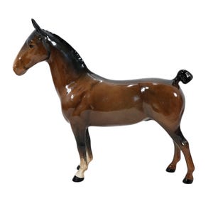 J. Beswick ' Hackney ' Brown Horse Porcelain Figurine #1361 '55 - '82