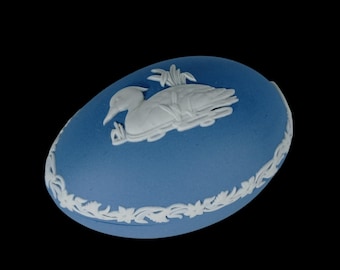 Wedgwood Pale Blue Jasperware Egg Shaped Box Depicting Duck 1979