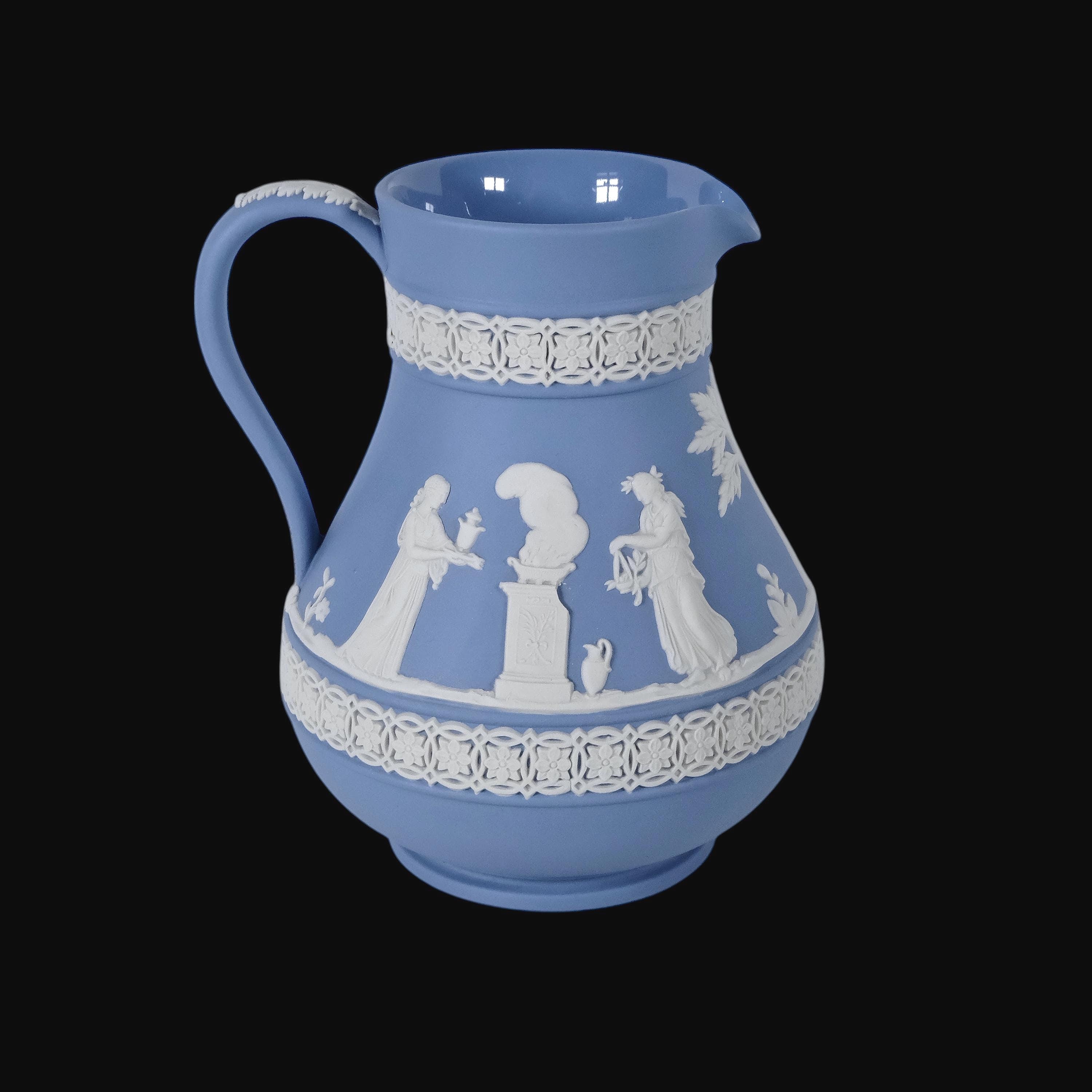 Wedgwood blue vase - Etsy 日本