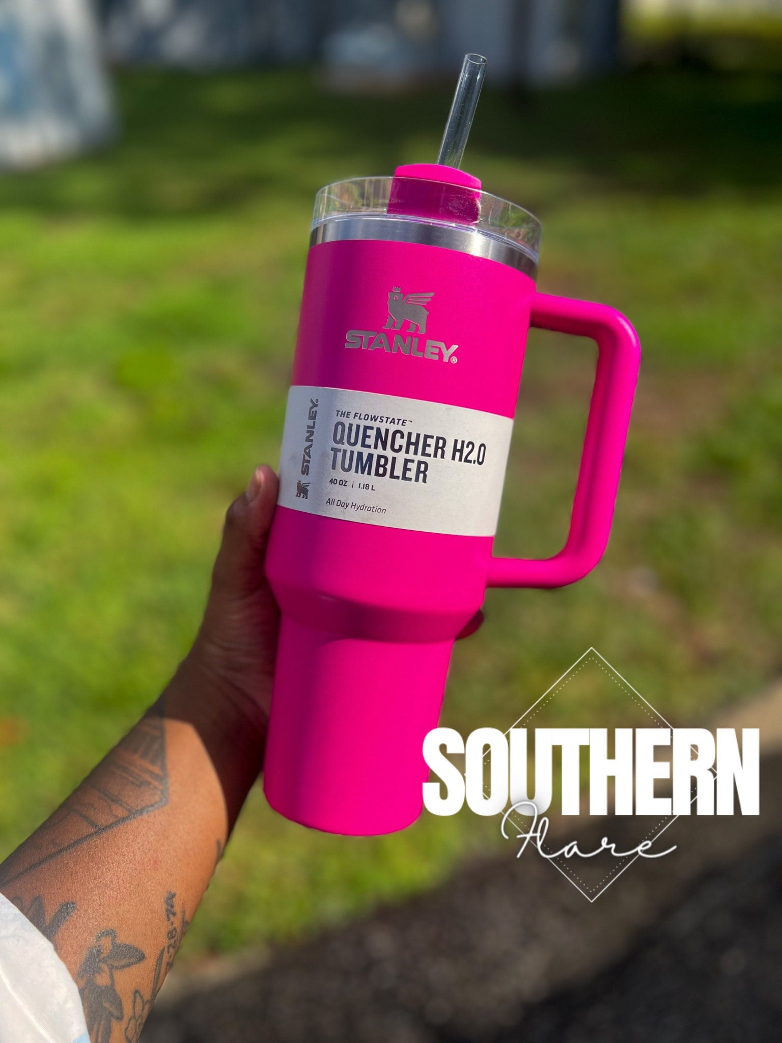 40 oz tumbler with straw - hot pink – Fine Things Boutique