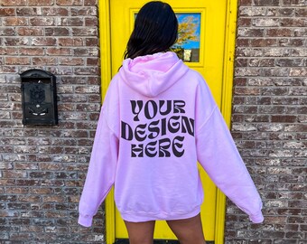 Gildan 18500 Light Pink Back Mockup Mockup Oversized Light Pink Mockup Modelo Mockup Trendy Mock Mockup Estético Outdoor Mockup
