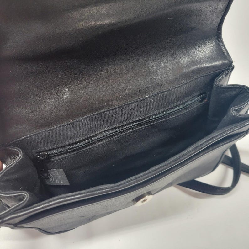 90s Brighton Black Leather Croc Embossed Crossbody Bag with Heart Clasp image 7