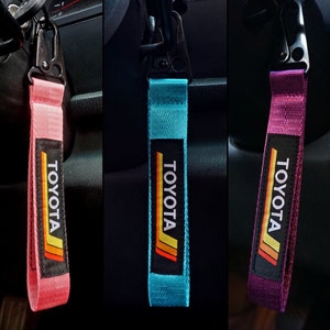 Multi-Color Vintage Heritage Stripes Toyota Keychain Lanyards for Lady&#39;s, Metal Clip Key Ring Accessory