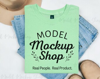 Maqueta de Gildan 5000 verde menta, maqueta de camiseta verde menta, maqueta de camiseta oversize, maqueta de camiseta con estilo y tendencia, maqueta de camiseta estética