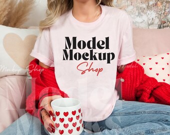 Maqueta de camiseta Bella Canvas 3001 - Camiseta rosa suave para San Valentín (Descarga JPEG)