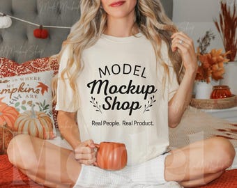 Comfort Colors C1717 Ivory Shirt Mockup, Ivory Tshirt Oversized Mockup, Model Mock Up, Ivory Comfort Color Shirt Mock, Fall Mockup Shirt