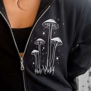 Mushroom Zip Up Hoodie, Mushroom Aesthetic Zip Hoodie, Skeleton Halloween, Hippie Mushroom Skull , plant shirt, Nature shirt, Gift for her zdjęcie 1