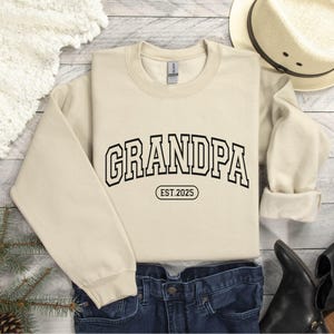 Custom Personalized Grandpa Sweatshirt, Fathers Day Gift, Cool Grandpa Sweatshirt, Gift for Grandparents, Gift for Grandpa, New Grandpa Gift