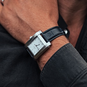 Montre carrée pour homme en acier inoxydable avec cadran blanc - Montre habillée rétro à quartz Tank, montre pour homme, cartier et seiko - Personnalisez votre montre