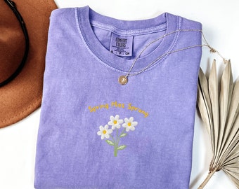 Comfort Colors besticktes T-Shirt, mit Blumen gesticktes Hemd, Frühling hat entsprungenes Hemd, Frühlingshemd, Frühlingsblumenhemd