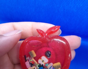 Teacher's Pet Apple shaker magnet