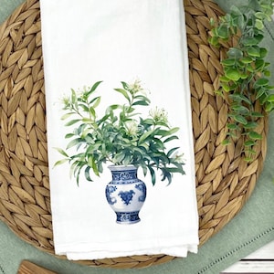Chinoiserie Kitchen Tea Towel: Blue & White Floral Cotton Decor
