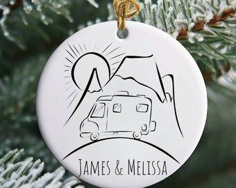 Adorno de furgoneta Sprinter PERSONALIZADO, regalo de furgoneta Sprinter, adorno de autocaravana personalizado, adorno de cerámica, regalo de autocaravana, adorno de autocaravana feliz