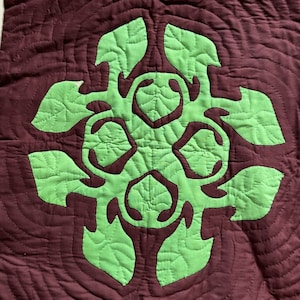 Vintage hand stitched Hawaiian quilt pillow duvet