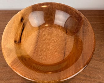 Pedestal de madera de mirto para cuenco, 7 pulgadas de diámetro y 3 3/4 pulgadas de alto.