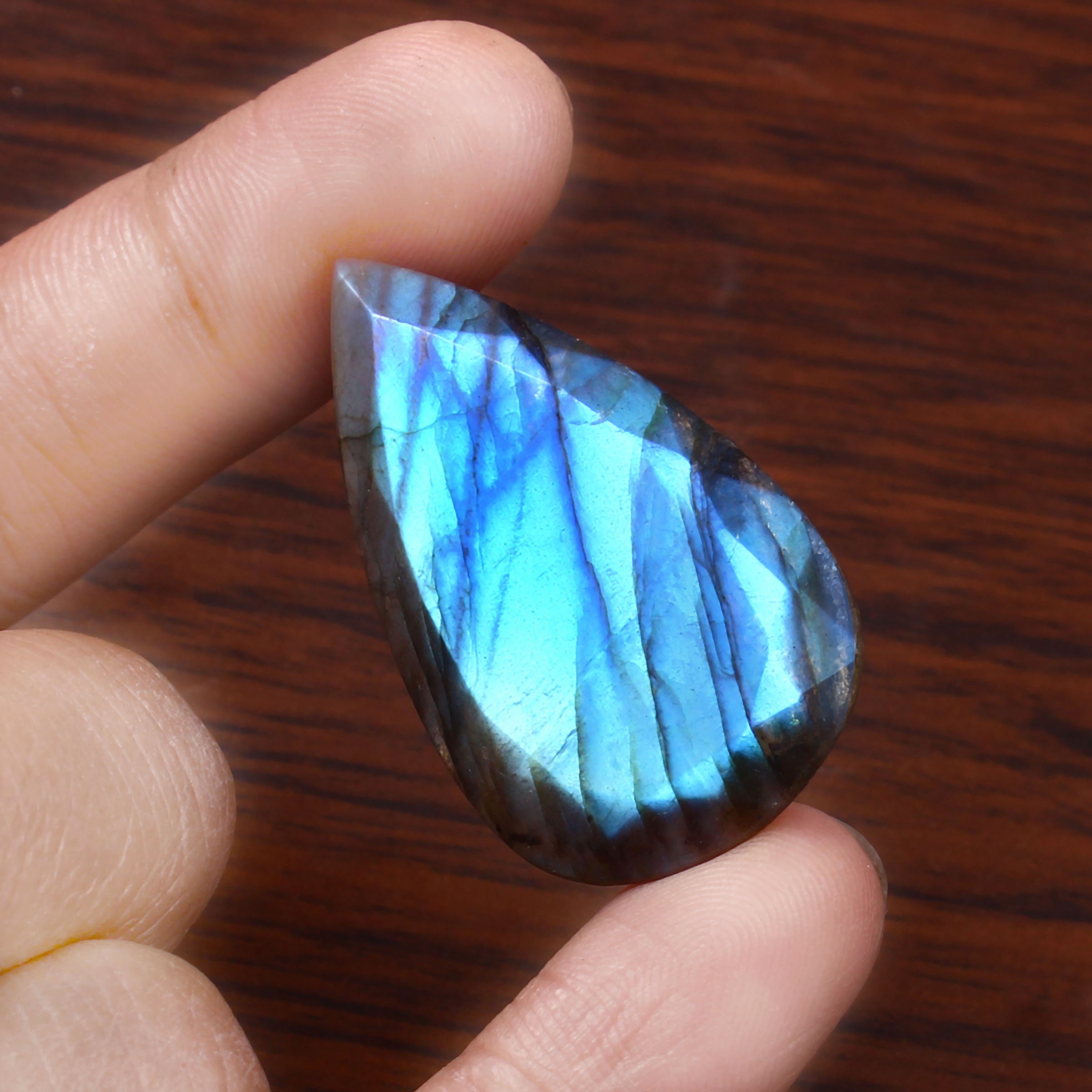 天然ラブラドライト ファセットカット 22 x 41 MM ペアシェイプ ルース