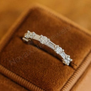 Baguette & Round Cut Moissanite Band, Dainty Engagement Band, Half Eternity Delicate Band, Anniversary Band, Matching Band