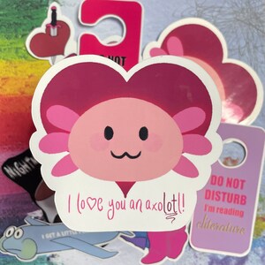 Kocham Cię Axolotl Błyszcząca naklejka winylowa | Kawaii Romantyczne słodkie prezenty
