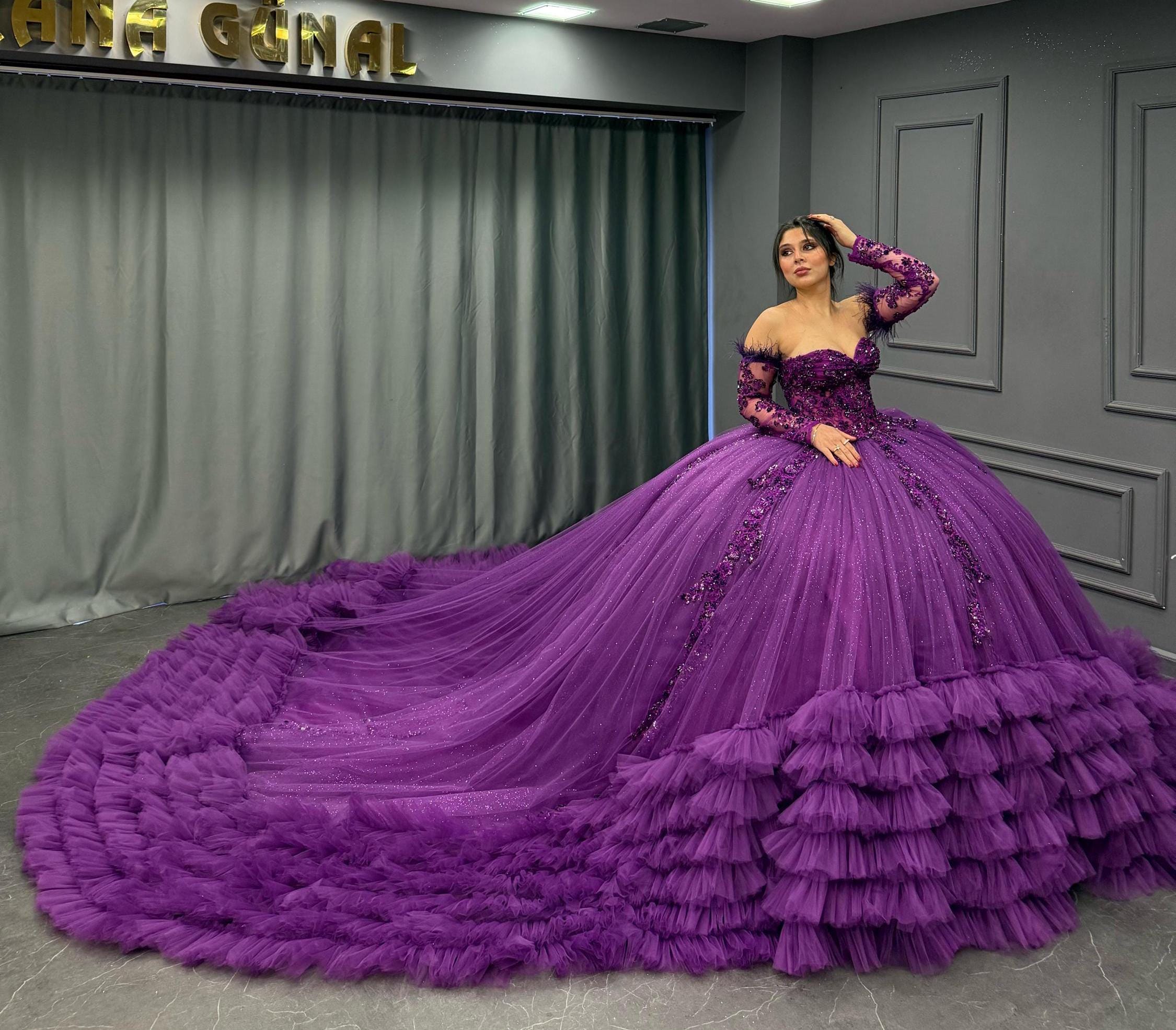 Vestido de quinceañera morado España
