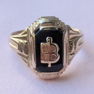Size 8 1/4 Heavy Solid 10k Yellow Gold 1954 Class Ring