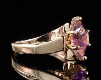 Size 5 3/4 Solid 14k Gold Amethyst Solitaire