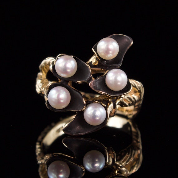 Size 6 Solid 14k Gold Enamel and Pearl Ring - image 3