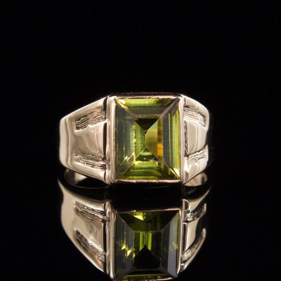 Size 7.25 Solid 10k Gold Green Spinel Signet Styl… - image 3