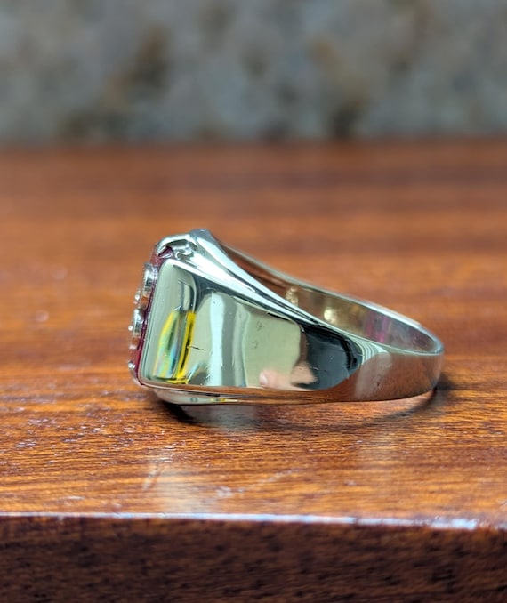 Size 8.75 Solid 10k Gold Ruby Signet Ring - image 2